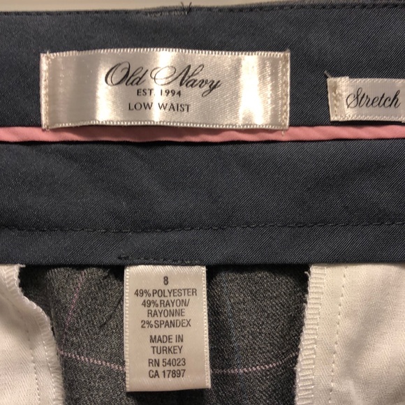 Old navy plaid capris size 8 - Picture 3 of 3